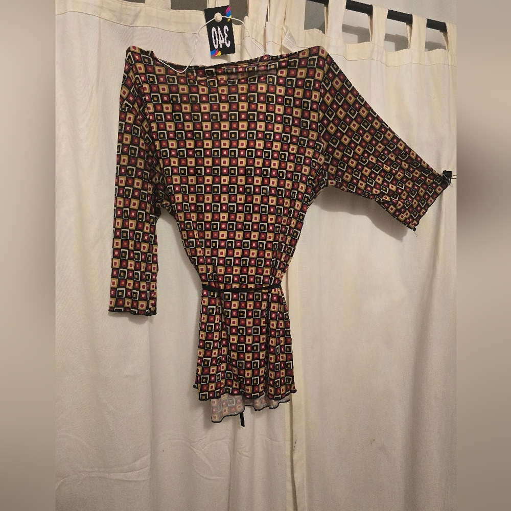 #340 Red Geometric Patterned Belted Blouse - image 6